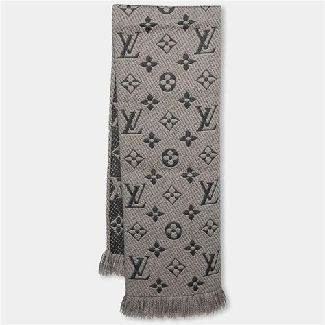 LOUIS VUITTON LOGOMANIA SCARF VERONE GRAY